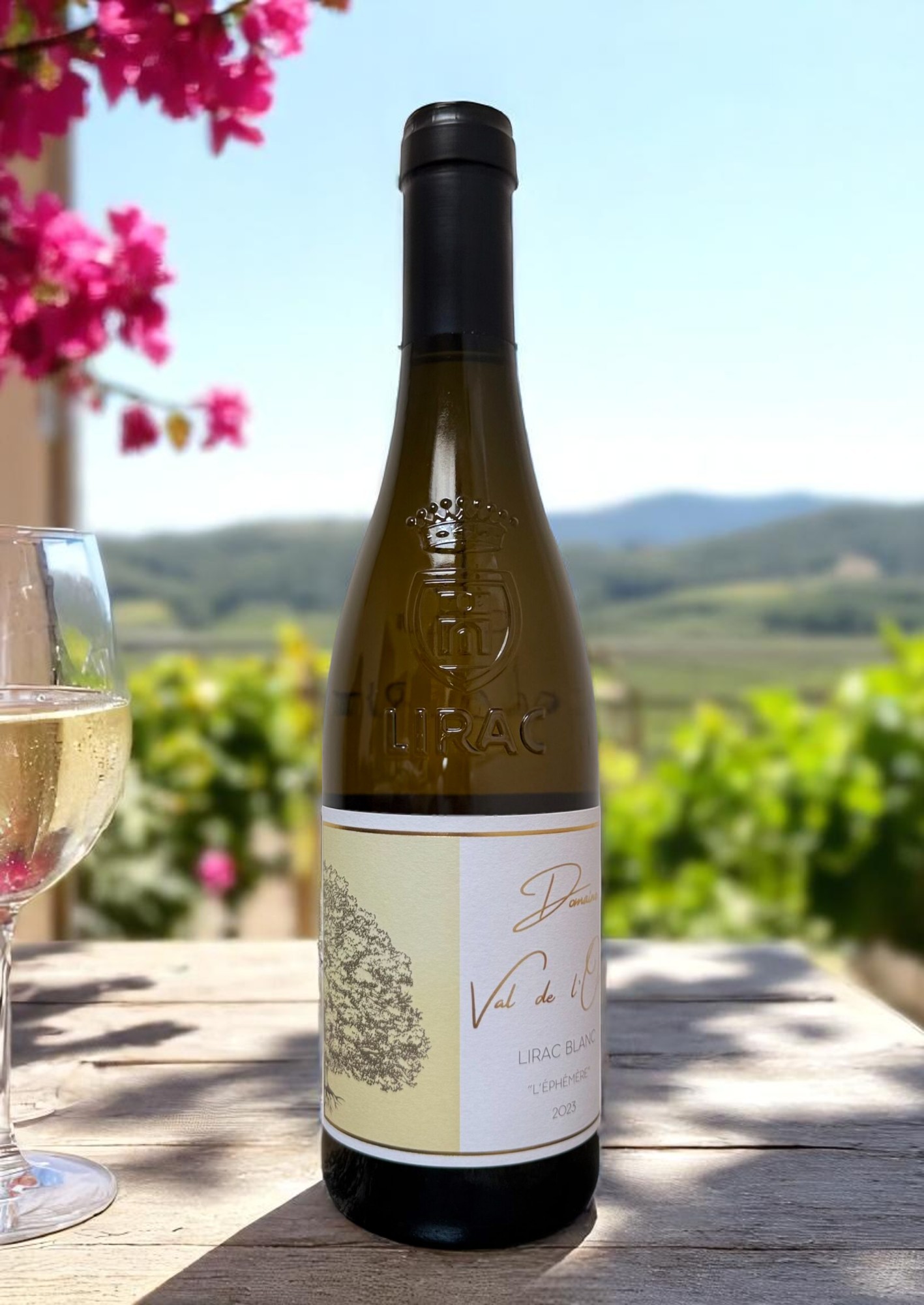 lirac-blanc-ephemere-val-de-l-orme-terrasse-Photoroom